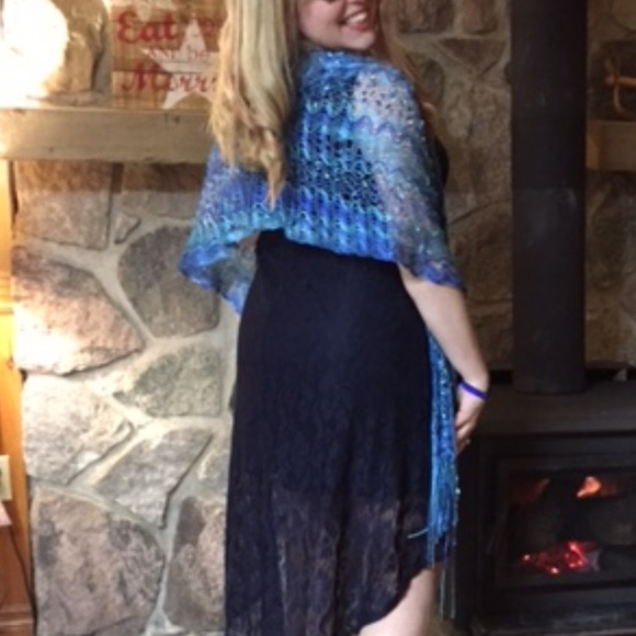 Blue sparkly scarf - Picture 5 of 5